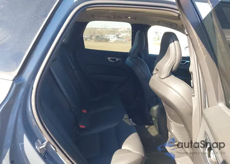 2022 Volvo Xc60 B5 Momentum из США, поврежденный, VIN YV4L12RK0N1904696